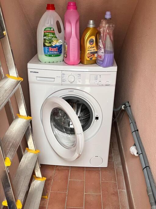 사투르니아 A Casa Di Claudia 아파트 외부 사진